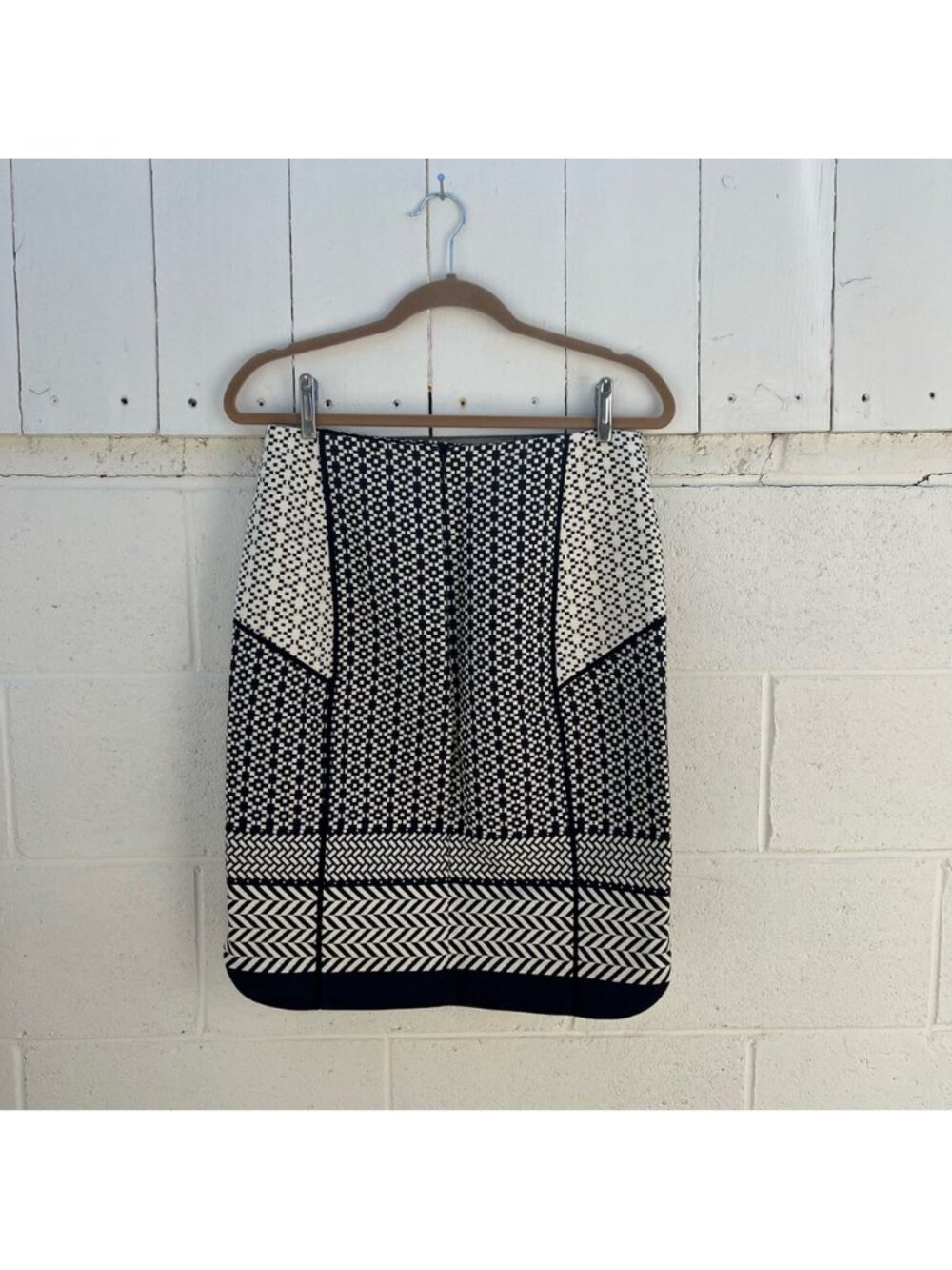 Black and Cream Checkered Skirt - Picture 2 of 3